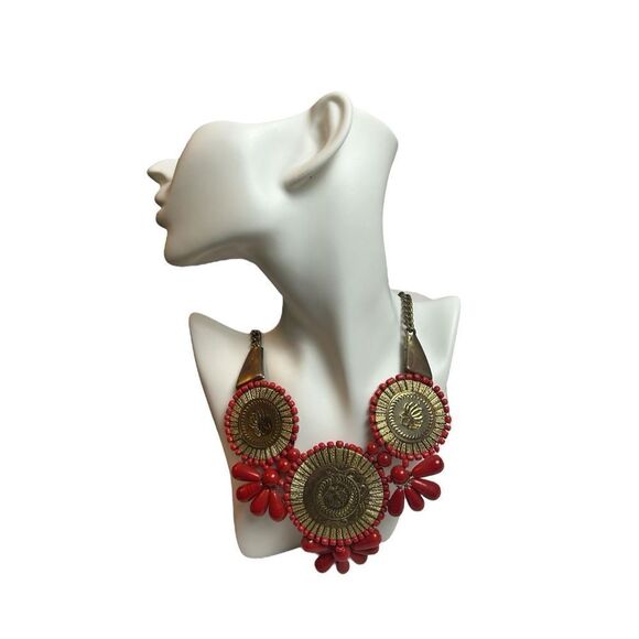 Red Lucite Gold Tone Statement Bib Style Necklace - Picture 1 of 7